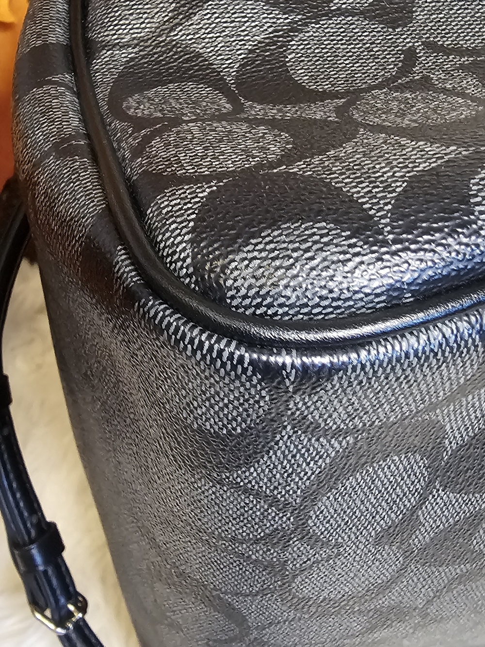 Coach Signature Mini Bennett Satchel - Picture 7 of 16